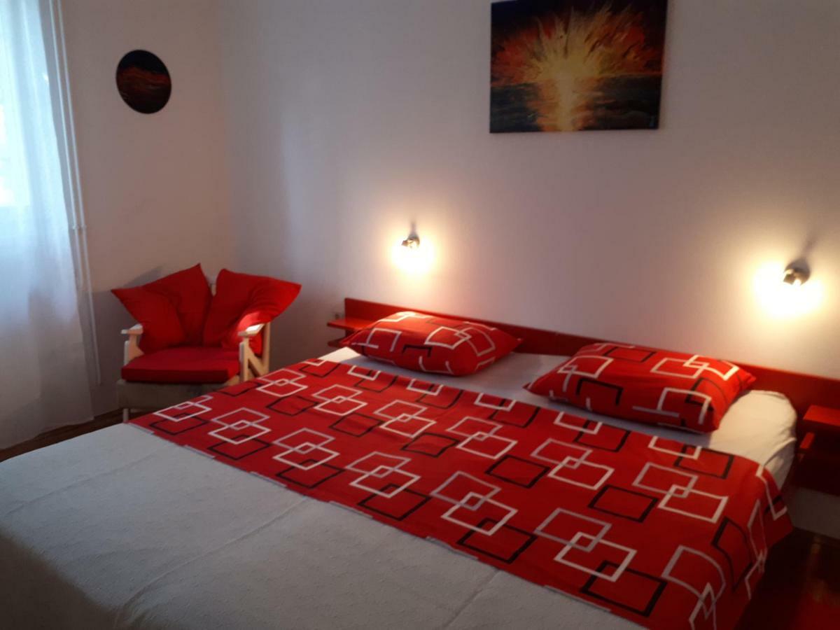 Apartmani Matas Petrčane Extérieur photo
