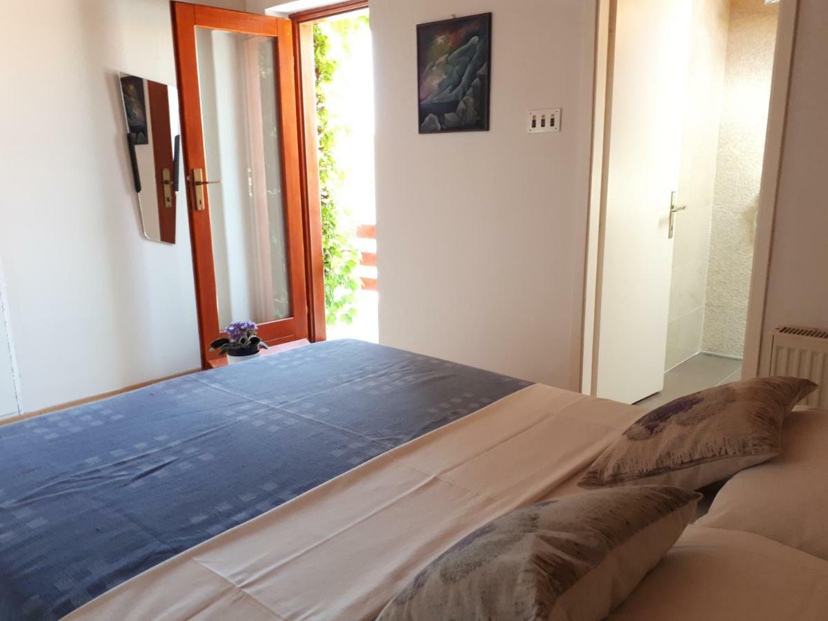 Apartmani Matas Petrčane Extérieur photo